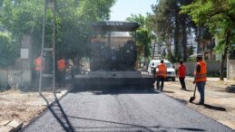 Büyükşehir Pazarcık’ta Sıcak Asfalt Seferberliğine İstasyon Caddesi ile Başladı.