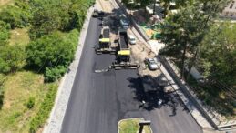 Büyükşehir, Dulkadiroğlu Pınarbaşı Caddesi’nde Asfalt Mesaisine Başladı.