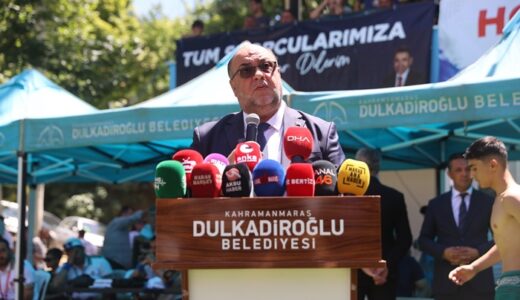 DULKADİROĞLU BELEDİYESİ EV SAHİPLİĞİNDE 454 PEHLİVAN ER MEYDANINA ÇIKTI.