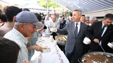 KSÜ Rektörü Okumuş, Geleneksel Aşure İkramı Programına Katıldı.