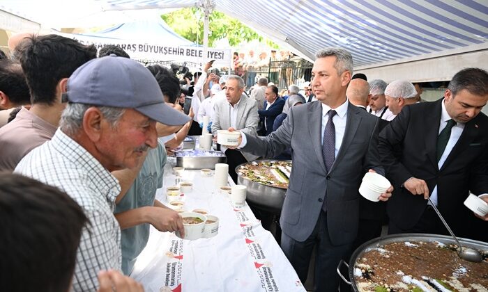 KSÜ Rektörü Okumuş, Geleneksel Aşure İkramı Programına Katıldı.