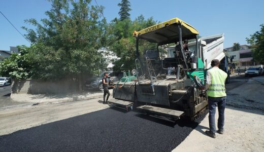 Büyükşehir Bu Hafta 22 Farklı Noktada Asfalt Mesaisinde.