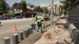 Girne Caddesi’nde Dönüşüm Sürüyor; Asfaltın Ardından Yürüyüş Yolları Yapılıyor.