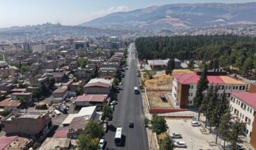 Büyükşehir, Şeyh Adil ve Girne Caddelerini Sıcak Asfaltla Yeniledi.