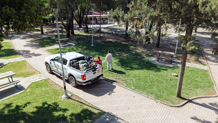 Büyükşehir, Kene ve Zararlılara Karşı Yeşil Alanlarda Nöbette.