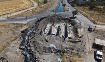 Dulkadiroğlu’nda Yarım Asırlık Köprü Yerini Modern Ulaşım Yatırımına Bırakıyor.