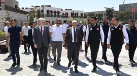 Vali Ünlüer ve Başkan Görgel, Trabzon Caddesi ile Demirciler Çarşısı’nda İncelemelerde Bulundu.