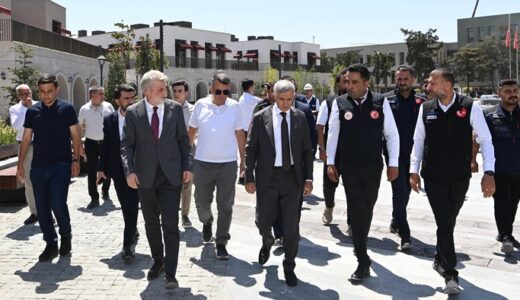 Vali Ünlüer ve Başkan Görgel, Trabzon Caddesi ile Demirciler Çarşısı’nda İncelemelerde Bulundu.