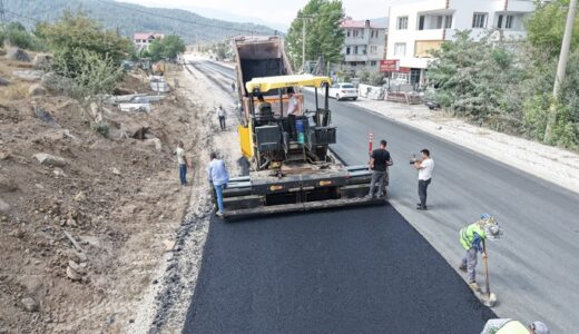 Büyükşehir, Andırın’da Yol Yatırımlarını Artırarak Sürdürüyor.