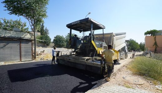 Pazarcık’ta Yollar Büyükşehir’le Yenileniyor.