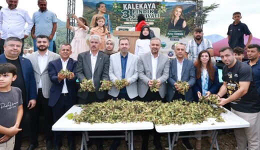 Başkan Toptaş, Kahramanmaraş’ın Karadeniz’i Kalekaya’da Fındık Festivali’ne katıldı.