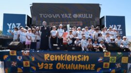 Celal Karatüre’nin sahne aldığı TÜGVA Yaz Okulları, kapanış programı ile sona erdi.