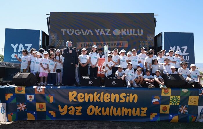 Celal Karatüre’nin sahne aldığı TÜGVA Yaz Okulları, kapanış programı ile sona erdi.